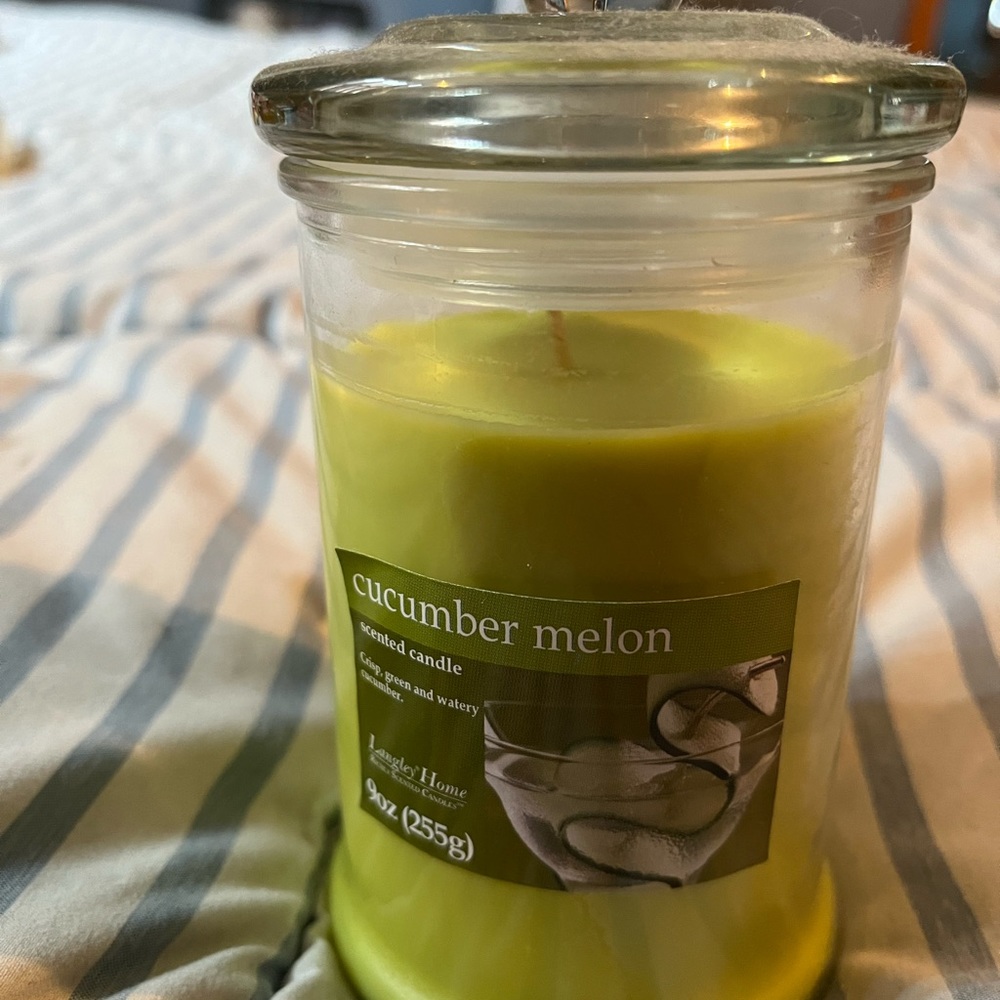 Cucumber melon candle